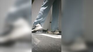 新しく流出しました❤️ ショッピングモールの女性用トイレの全景（顔が映っています）- 美しい女性が排尿し ipcam