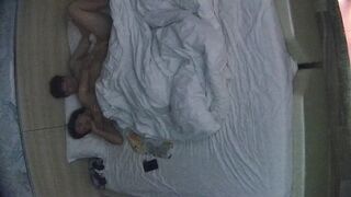 3-1 流出したホテルの写真 ❤️ 休暇中の学生カップルがじゃんけんをして負け、股開きのストッキングに着替えて、中に誰かを入れてセックスをした china