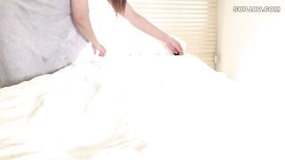 FC2PPV 4881537 【個撮・絶頂促進マッサージでイキ潮スプラッシュ】敏感マンコの美人「性感マッサージを体験するとどうなっちゃう!」何度も潮を撒き散らした膣穴に大量中出し jav