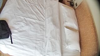 3月21日にホテルから流出したクローズアップHD写真❤️ 甘い大学生カップル、女子高生（JK）キャンパスガールが授業をサボり、性欲を満たすために ipcam