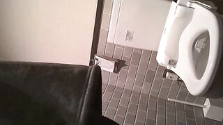 無臭 リアル女子トイレ盗撮（正面35度からの刺客）004 voyeur jp 160526