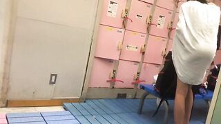 [完全無警戒]水泳部更衣室を盗撮 voyeur jp 170526 03