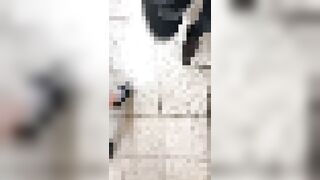 全員生 スカートめくり 生編スマホ片手に駆け巡り voyeur jp