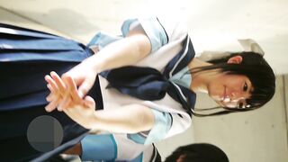 コミックマーケット コスプレ 美形レイヤーさんの制服縞パンチラ 舌ペロ コミケ voyeur jp