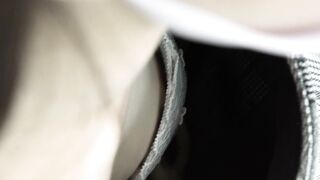 女子大生 パンチラ ミニマム美少女のデカ乳首ちゃんを撮影しちゃいました ゲーム中に胸チラ voyeur jp