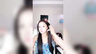 プレゼントを送って踊る！【邪悪な子羊】は胸を露出して踊り、見ていてとても満足感があります！ china 1 02-140626